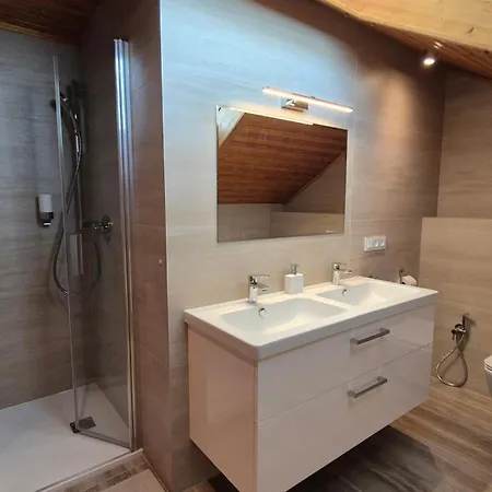 Riverhaus 2 شقة *