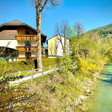 Riverhaus 2 شقة *